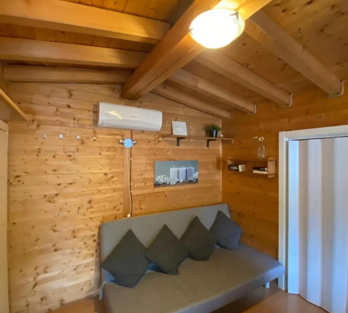 Chalet Rent Porlezza Hotel 0*,