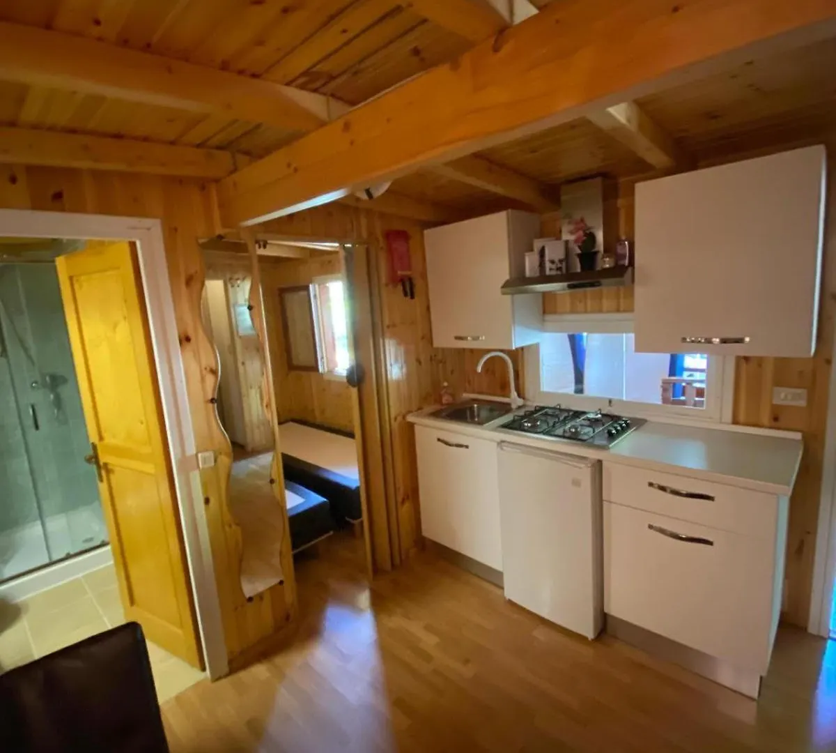 Campsite Chalet Rent Porlezza Hotel Italy