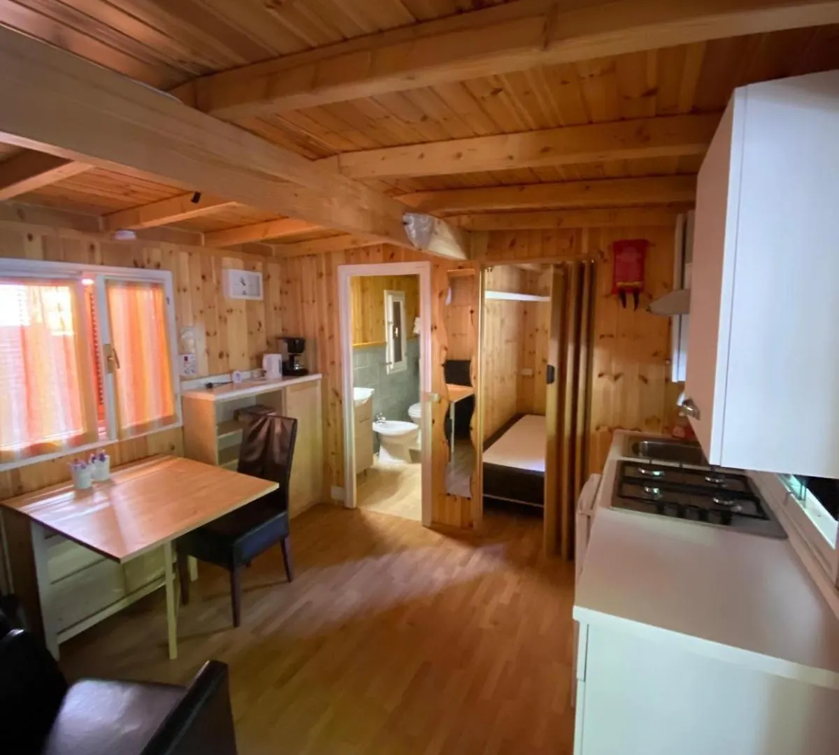 Chalet Rent Porlezza Hotel 0*,  Italy